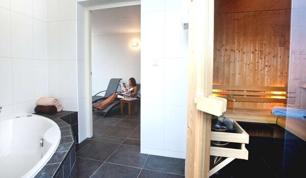 Gestreept klink betalen Vakantiehuis met Sauna & Bubbelbad - Vakantiehuis Friesland